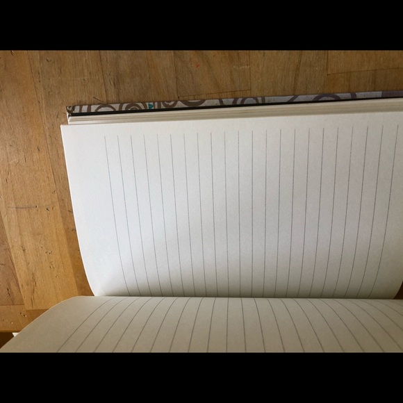 Gustav Klimt The Embrace Lined Hardcover Notebook - Picture 4 of 4